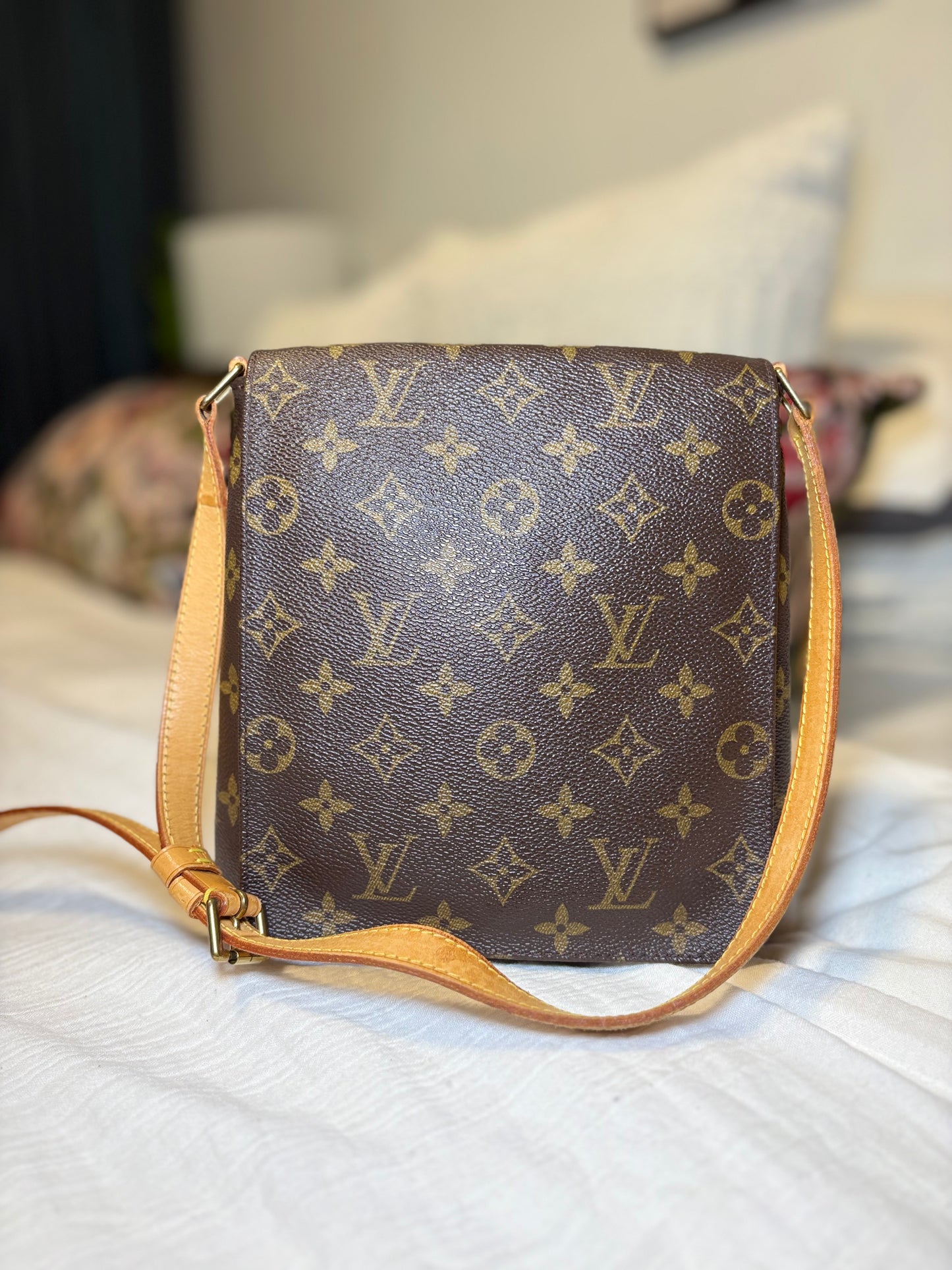 Louis Vuitton Musette PM Shoulder Bag