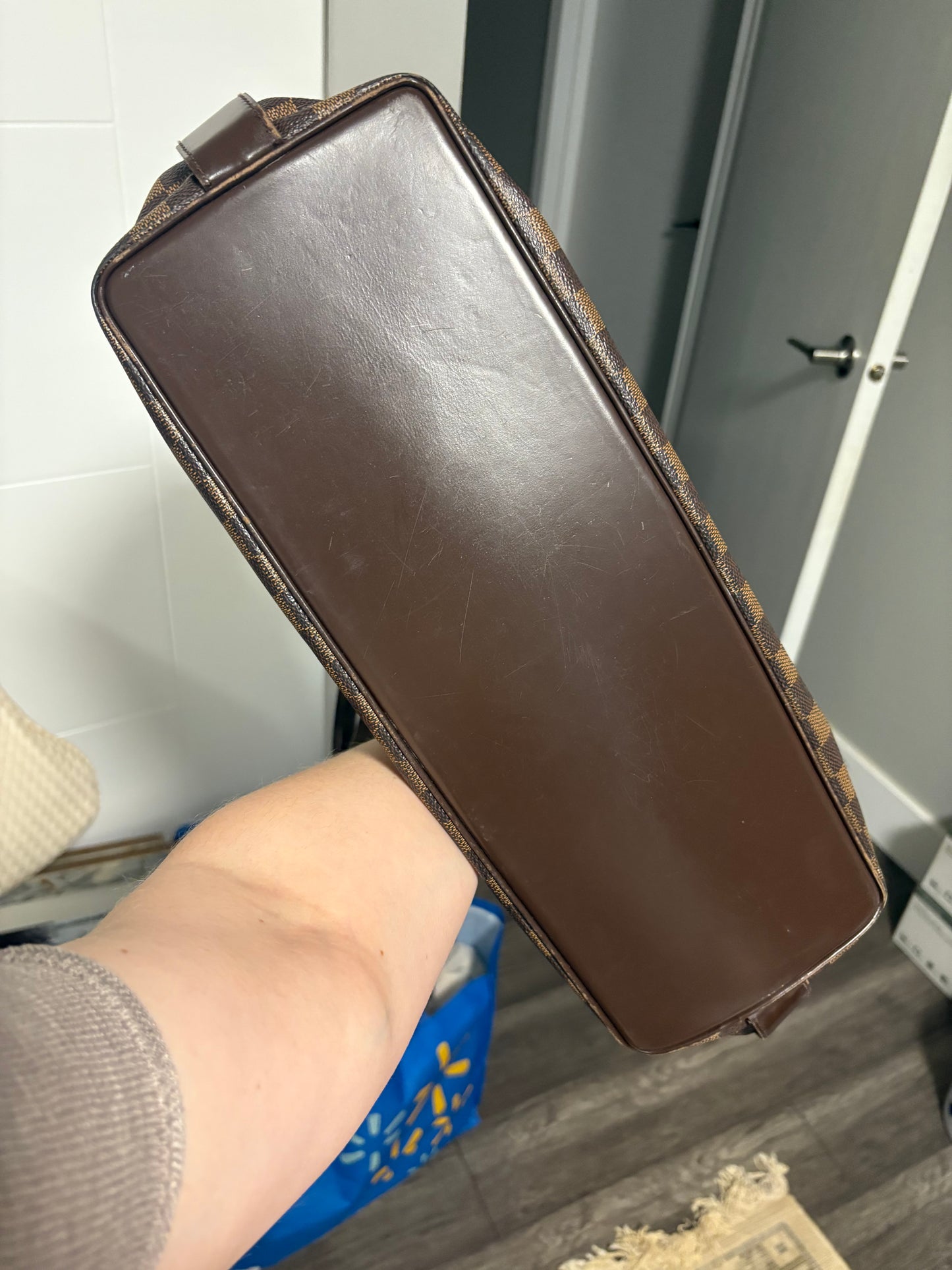 Louis Vuitton Damier Chelsea Tote
