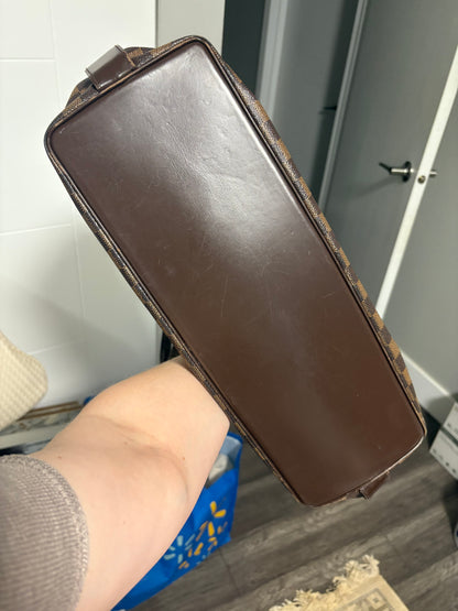 Louis Vuitton Damier Chelsea Tote