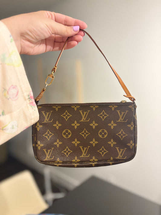 Louis Vuitton Pochette Accessories
