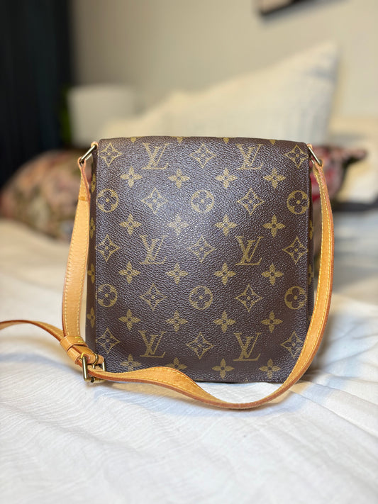 Louis Vuitton Musette PM Shoulder Bag
